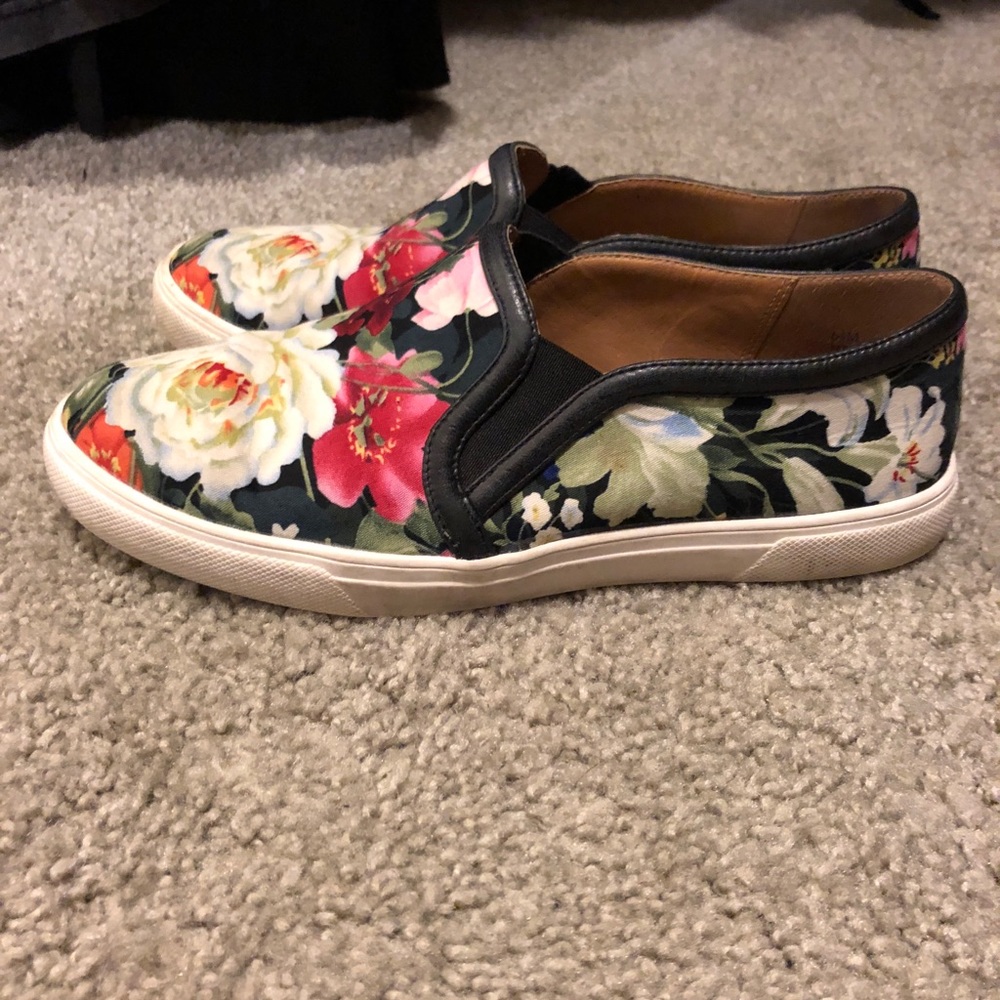 Halogen floral slip ons